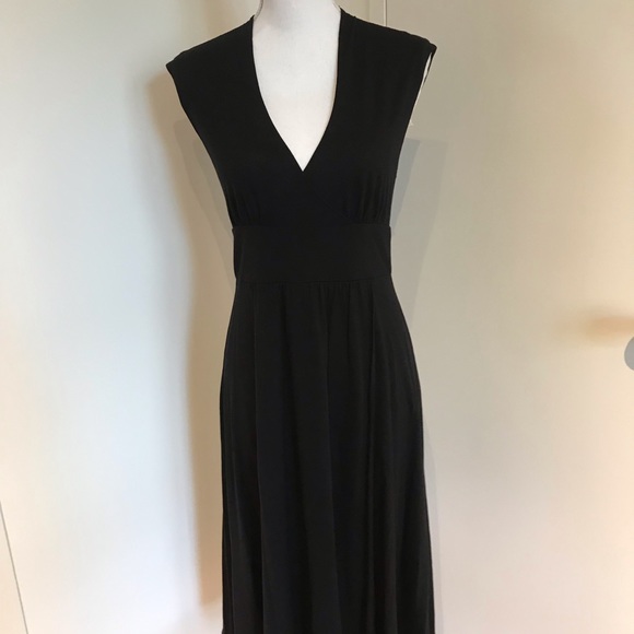 Theory fake wrap dress in black 100% wool - Picture 2 of 7